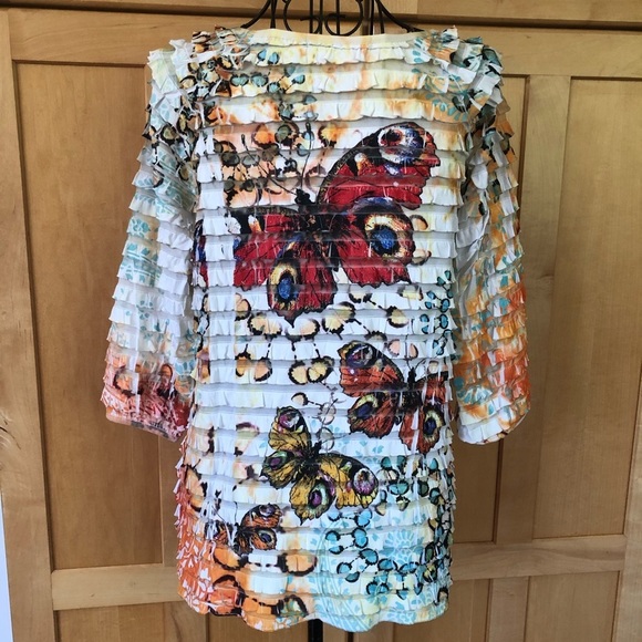 MCM butterfly Top with layered ruffles size Petite Medium - Picture 3 of 7